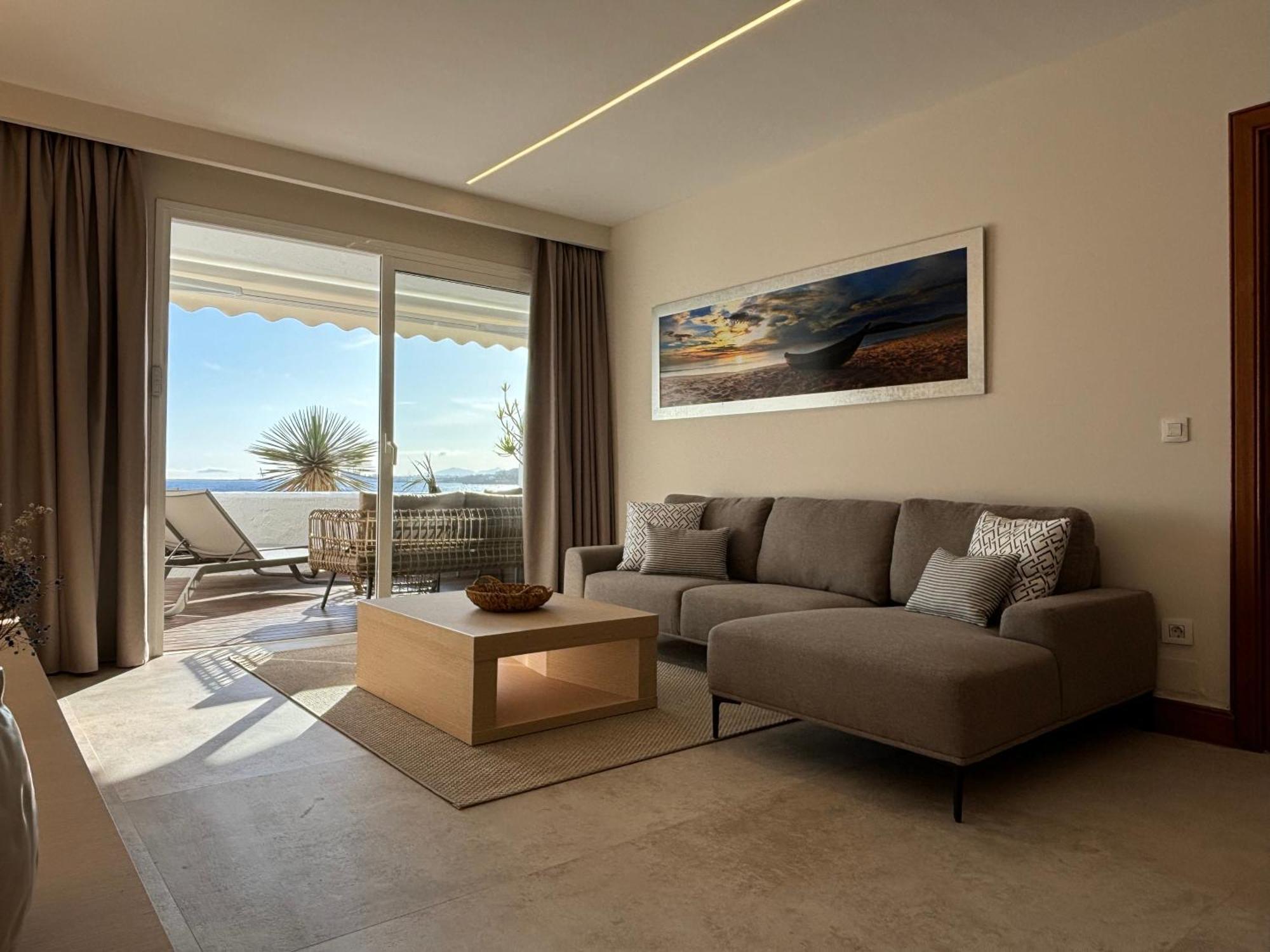 Costa Teguise Luxury First Line Apartment Εξωτερικό φωτογραφία